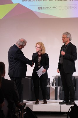 Federal Minister Eva-Maria Holzleitner and Hannes Raffaseder (CEO USTP), Credit: USTP / Tabea Bender